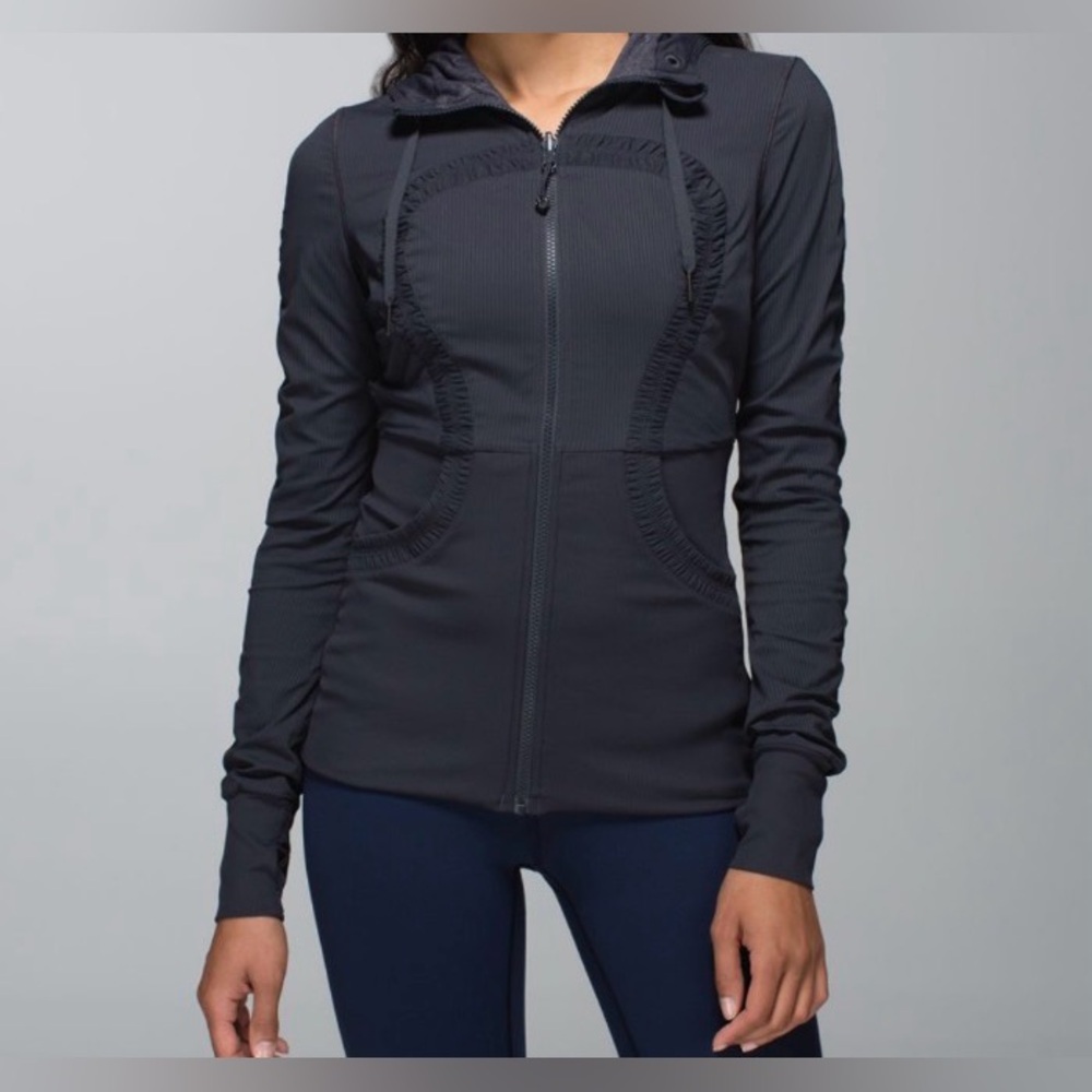 New Lululemon Size 6 Dance Studio Jacket, Deep Coal